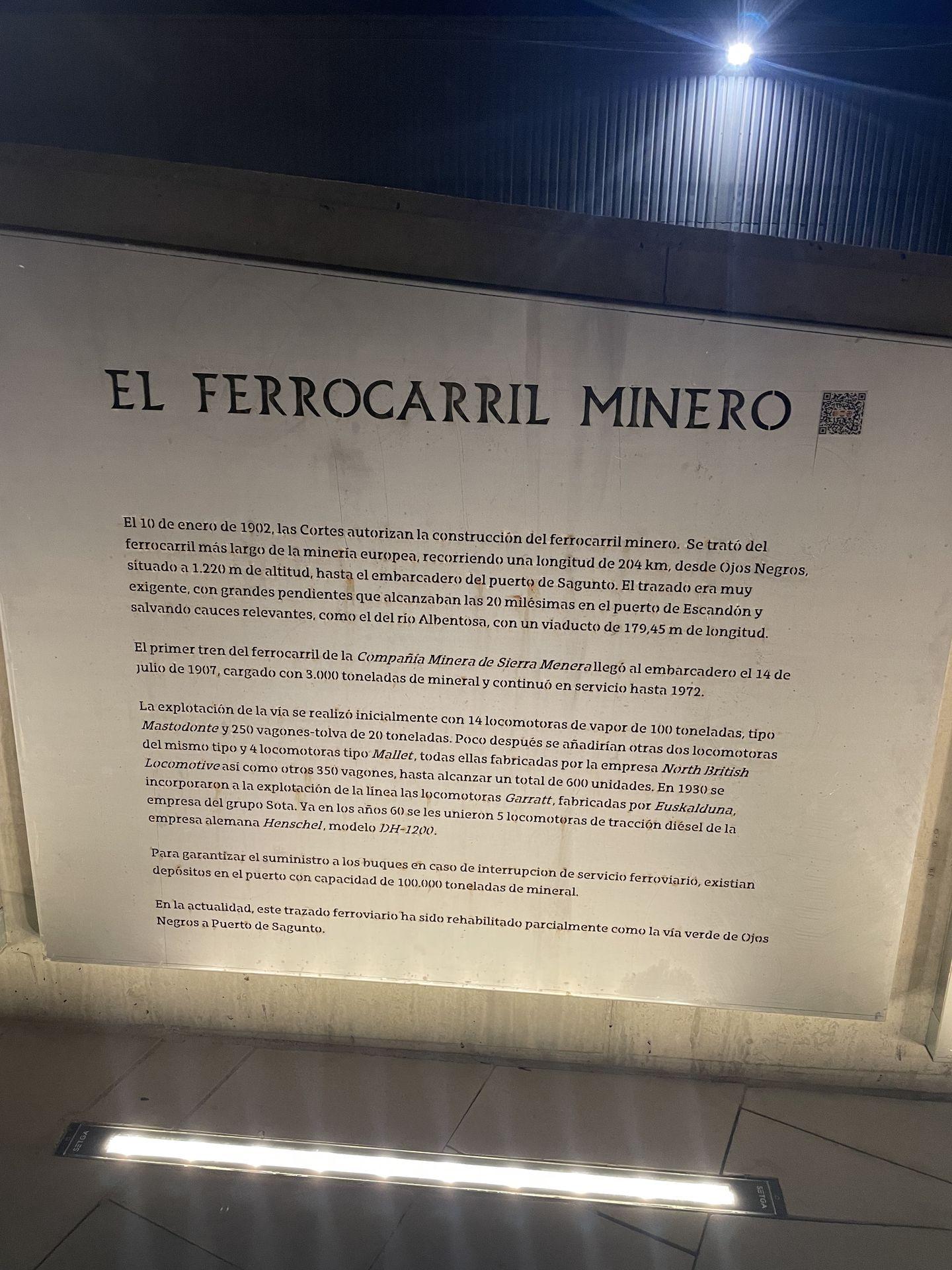 panel informativo ferrocarril minero en Puerto de Sagunto ferrocarril minero